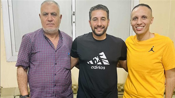 الدبسي مع مسؤلي منية