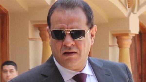 اللواء أحمد عزت مدير