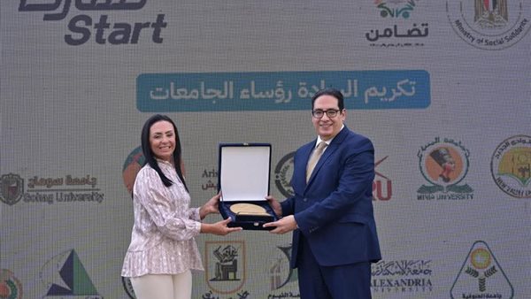 وزيرة التضامن ورئيس