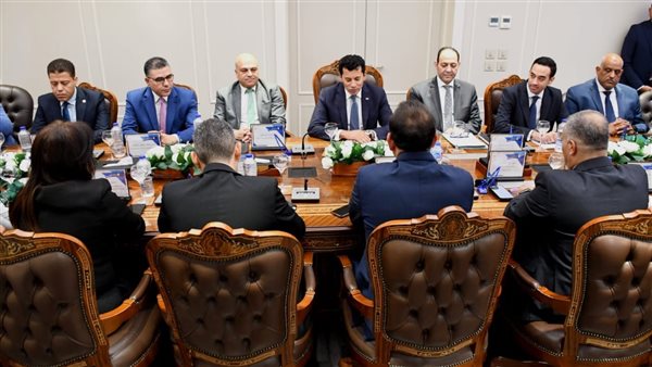 وزير الشباب والرياضة