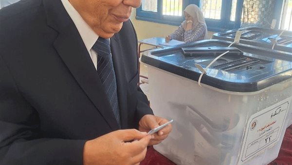 اللواء عادل لبيب،