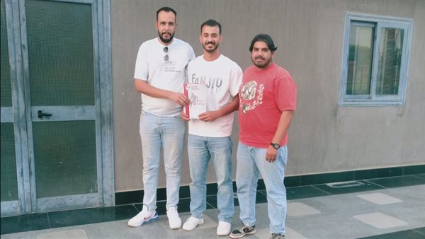 خيرة مع مسؤلي دلفي