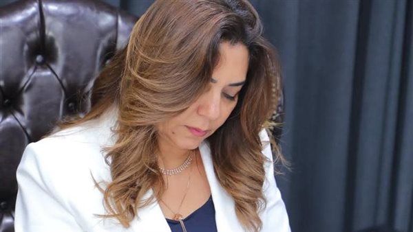 وزيرة البيئة