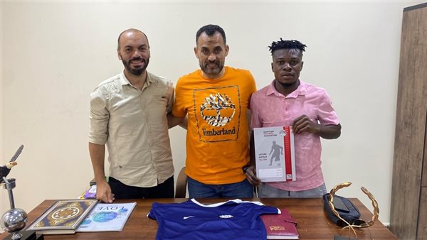 أدو مع مسؤلي الفيوم