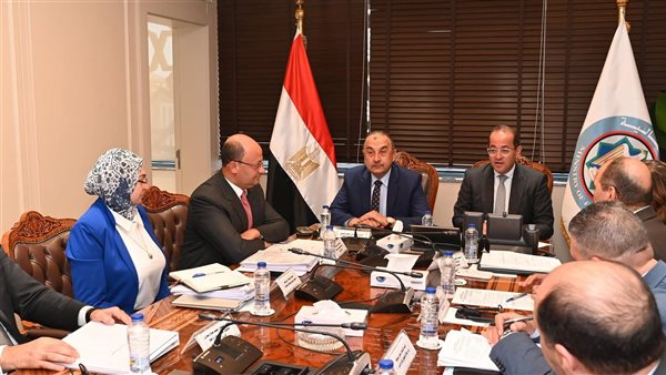 وزيرا قطاع الأعمال