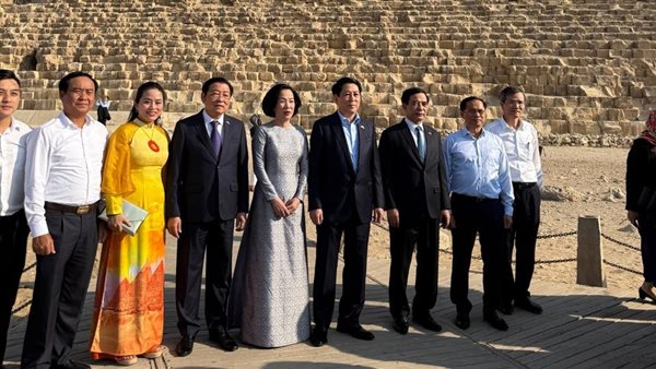 جانب من الزيارة