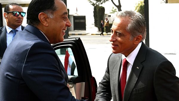 استقبال رسمية لرئيس