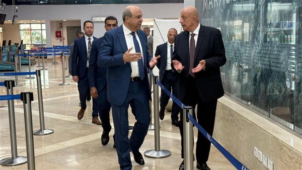 وزير الطيران المدني