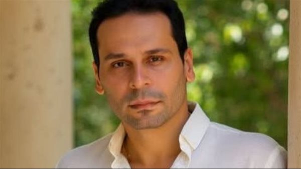 محمود عزازي