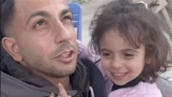 أنس الشريف وابنته