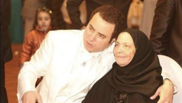 صبحي خليل ووالدته