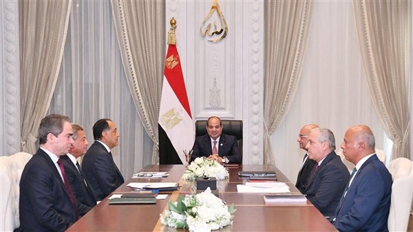 اجتماع الرئيس بالحكومة