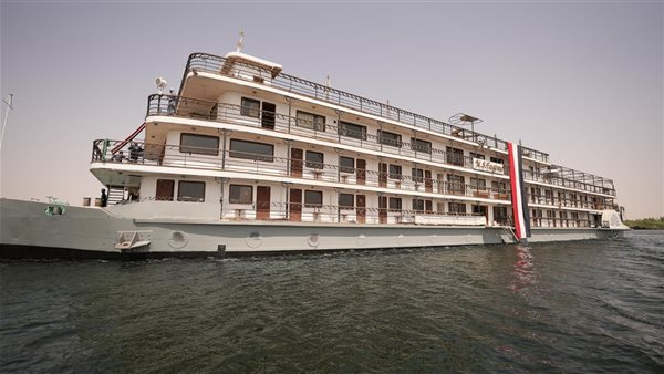 الفندق العائم «أوجيني»