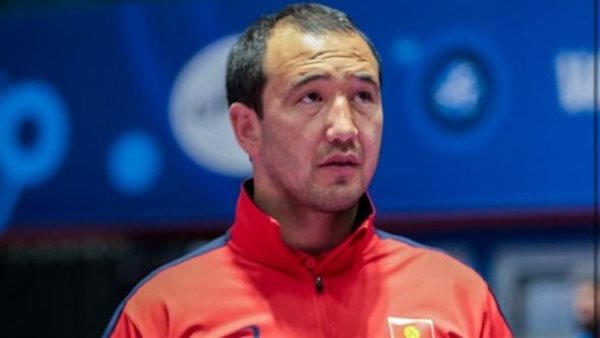 المدرب القيرغيزي