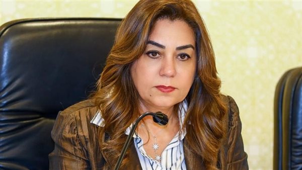 الدكتورة منال عوض