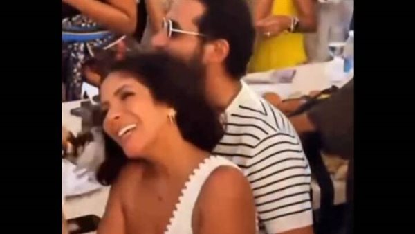 أحمد حملي ومنى زكي