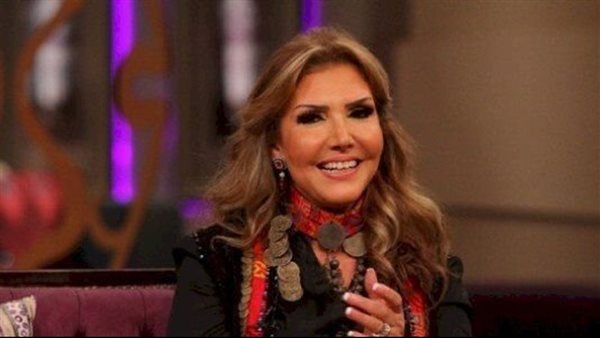 نادية مصطفى 