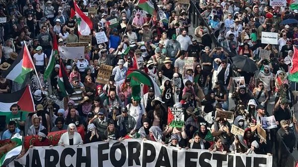 من المظاهرات 