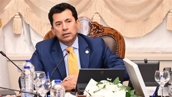 وزير الشباب والرياضة