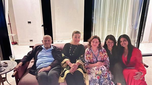 إلهام شاهين ومجدي