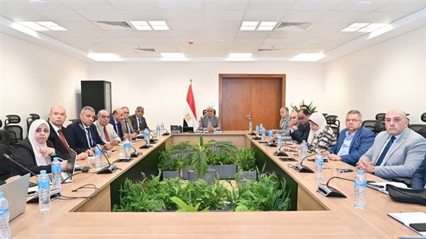 جانب من اجتماع وزير