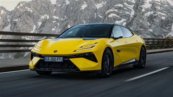 سيارة لوتس إيميا