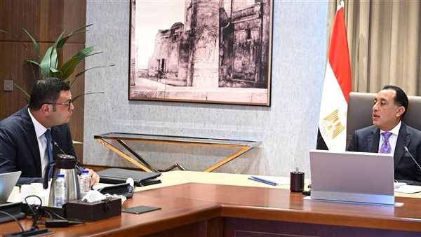 رئيس الوزراء ووزير