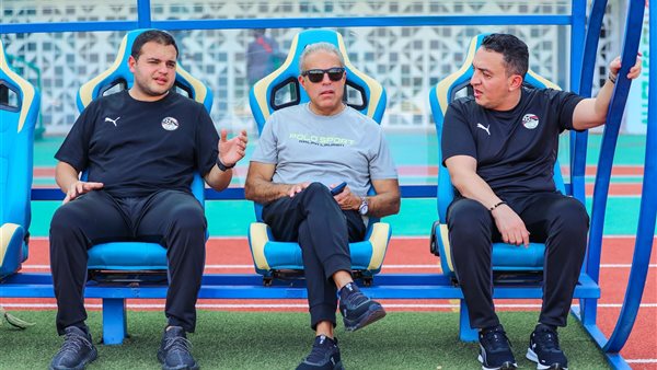 طارق العينين 