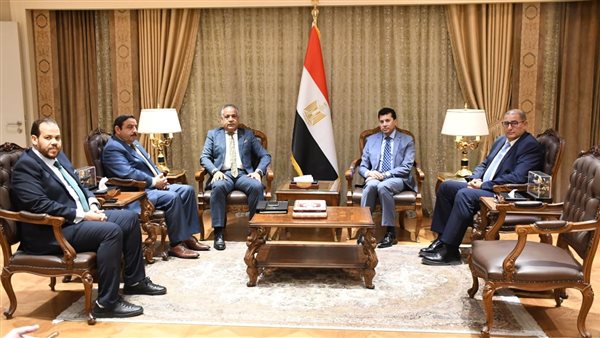 وزير الشباب والرياضة