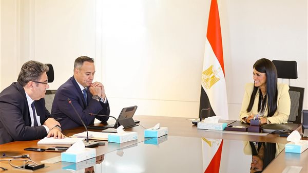 وزيرة التخطيط 