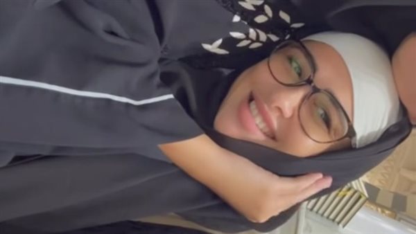 ياسمين عبد العزيز