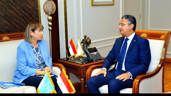 وزير التموين 