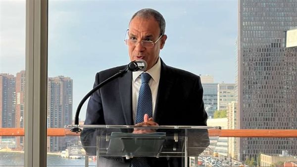 بدر عبد العاطي 