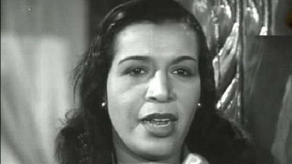 الفنانة آمال زايد