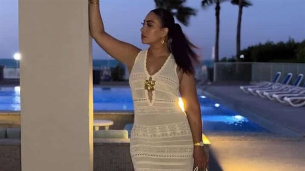 المطربة بوسي 