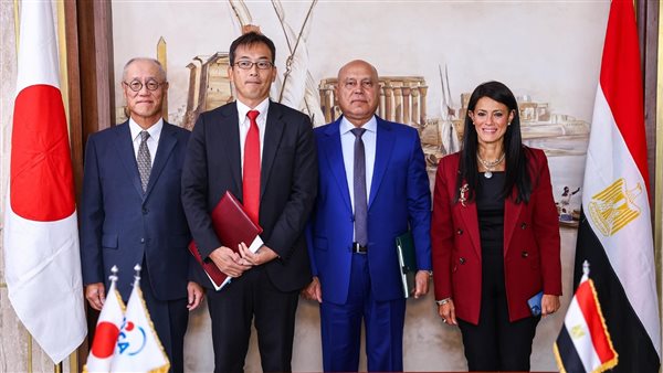  مراسم التوقيع 