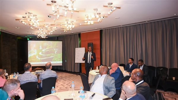 جانب من الورشة 