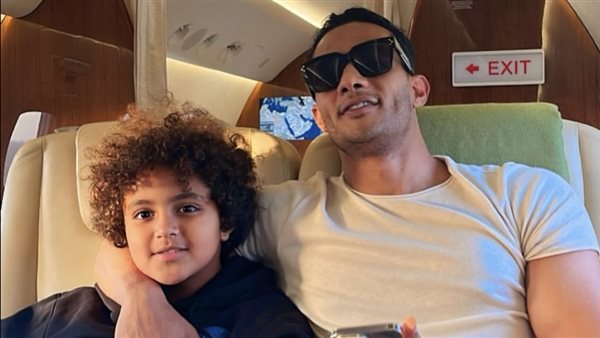 محمد رمضان وابنه