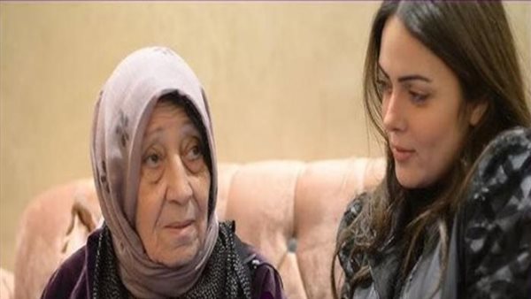 وئام مجدي وجدتها