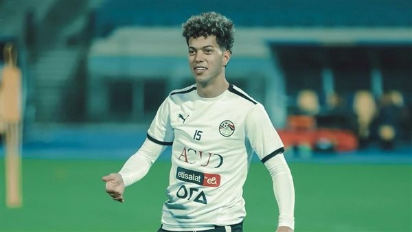 إمام عاشور لاعب الاهلي