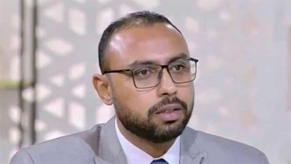  الدكتور علي الإدريسي،