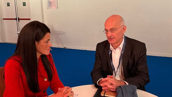 وزيرة التخطيط 