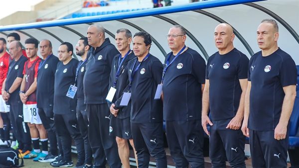 الجهاز الفني لـ منتخب