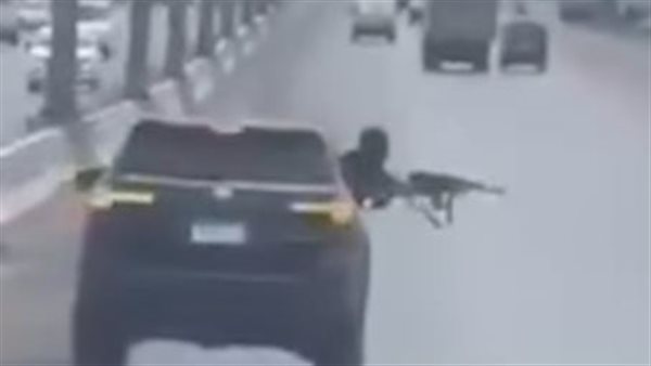 ضبط شخص يطلق النار