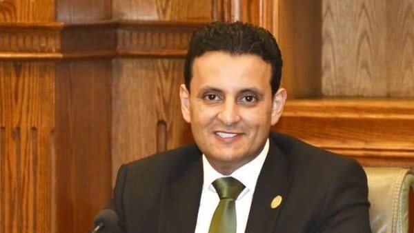 النائب أحمد سمير