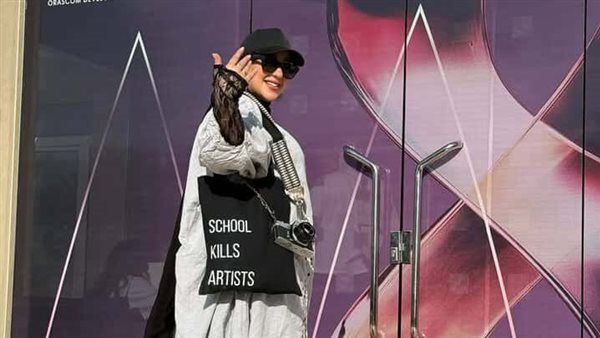 اسما شريف منير 