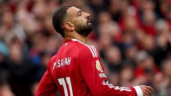 صلاح خارج تشكيل ليفربول