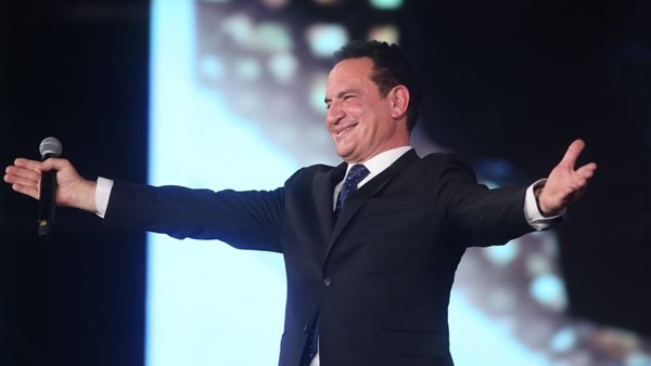 الفنان محمد ثروت