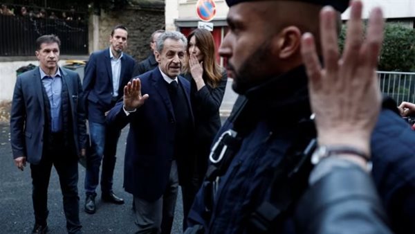  الرئيس الفرنسي السابق