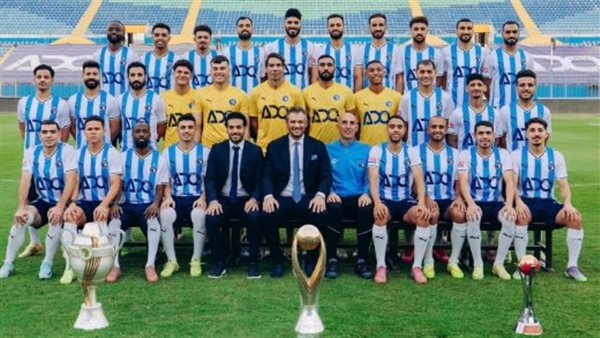 لاعبو بيراميدز في